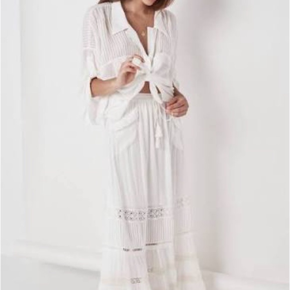Spell Hanging Rock Maxi Skirt
Size M
EUC - Picture 3 of 8